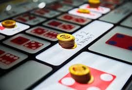 চট্টগ্রামে মোবাইলে coin360 ব্রাউজিং দৃশ্য